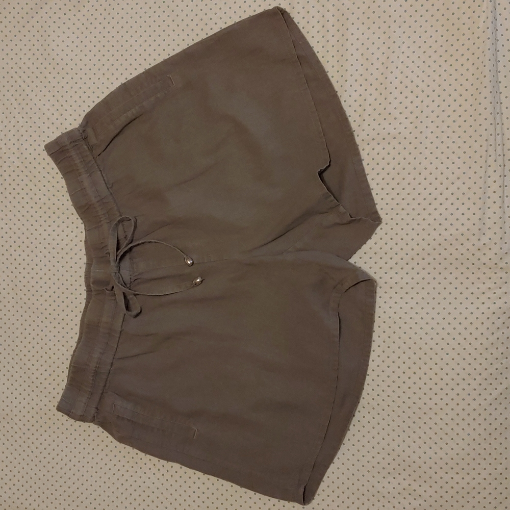 Rafaella comfy short
